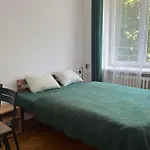 Tom Hostel