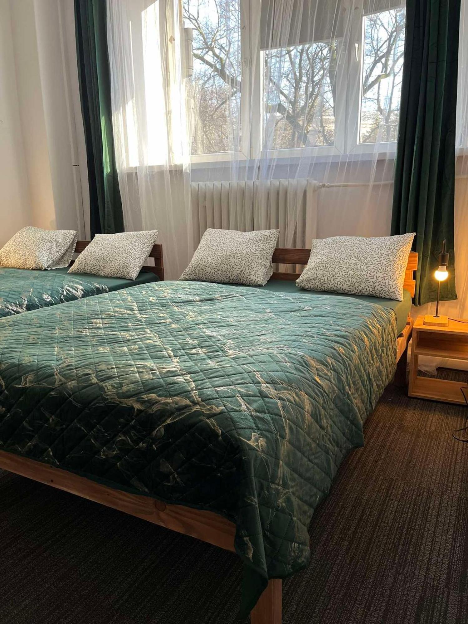 Tom Hostel